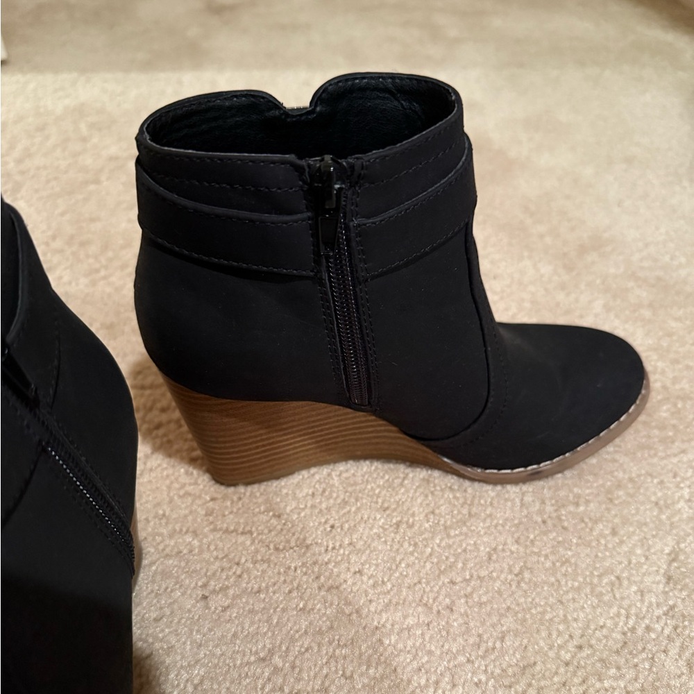 NAUTICA WEDGE ANKLE BOOTS SIZE 7 - Picture 2 of 6